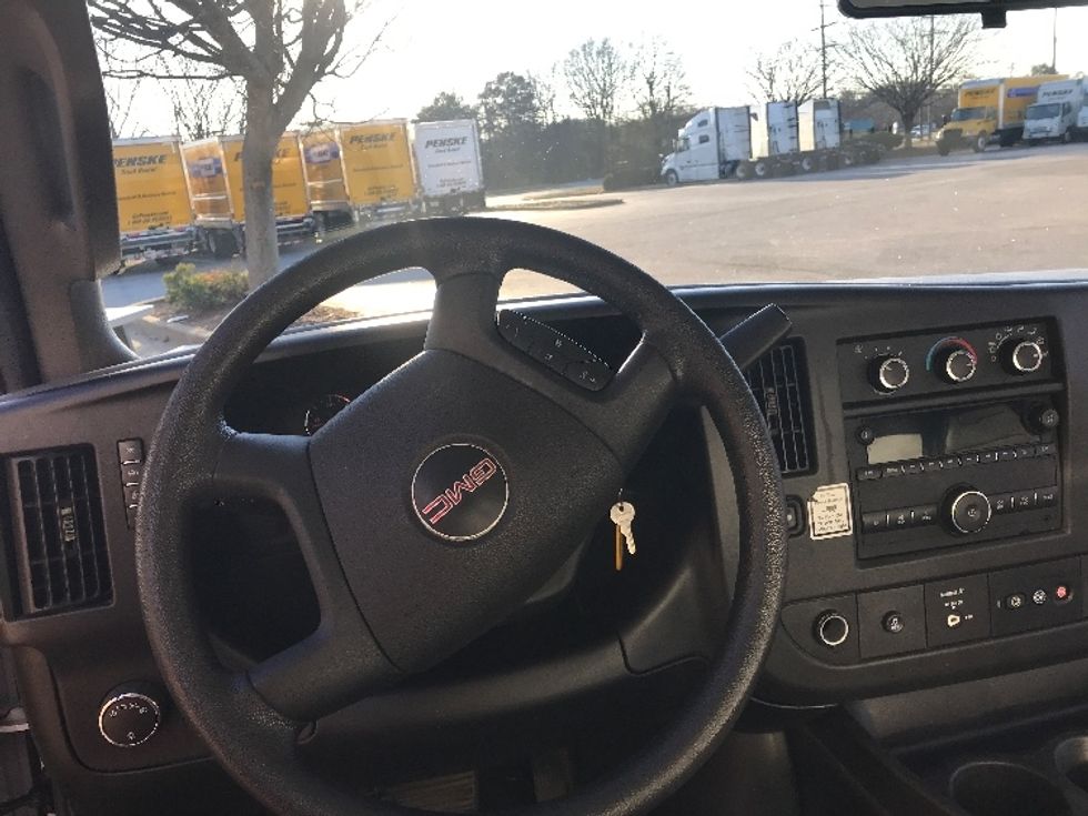 Light Duty Box Truck-Light and Medium Duty Trucks-GMC-2021-Savana G33903-Greenville-SC-118,897\n\t\tmiles-$ 29,000 - Image 18