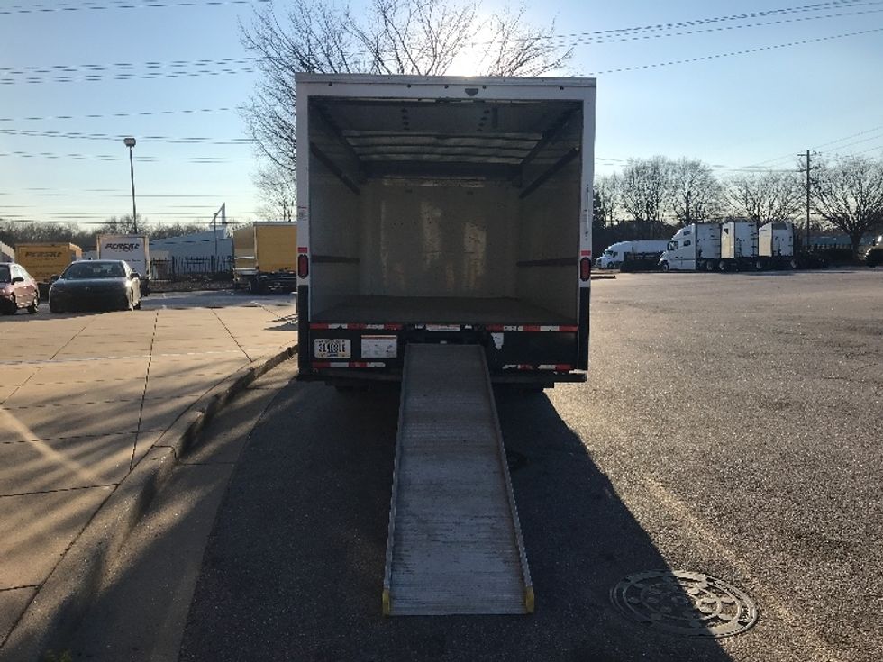 Light Duty Box Truck-Light and Medium Duty Trucks-GMC-2021-Savana G33903-Greenville-SC-118,897\n\t\tmiles-$ 29,000 - Image 9