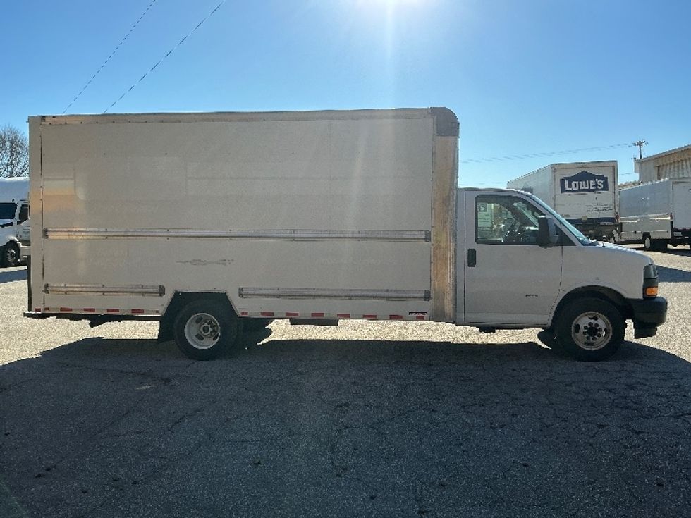 Light Duty Box Truck-Light and Medium Duty Trucks-GMC-2021-Savana G33903-Greer-SC-107,859\n\t\tmiles-$ 30,250 - Image 14
