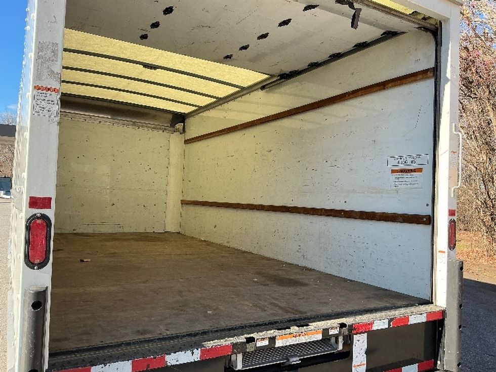 Light Duty Box Truck-Light and Medium Duty Trucks-GMC-2021-Savana G33903-Greer-SC-108,030\n\t\tmiles-$ 23,500 - Image 11