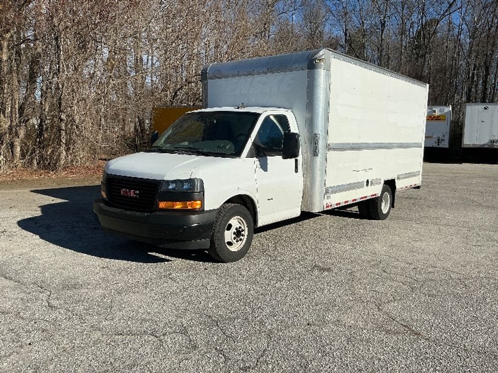 Light Duty Box Truck-Light and Medium Duty Trucks-GMC-2021-Savana G33903-Greer-SC-108,030\n\t\tmiles-$ 23,500 - Image 3