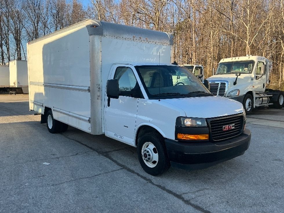 Light Duty Box Truck-Light and Medium Duty Trucks-GMC-2021-Savana G33903-Greer-SC-108,790\n\t\tmiles-$ 30,250 - Image 1