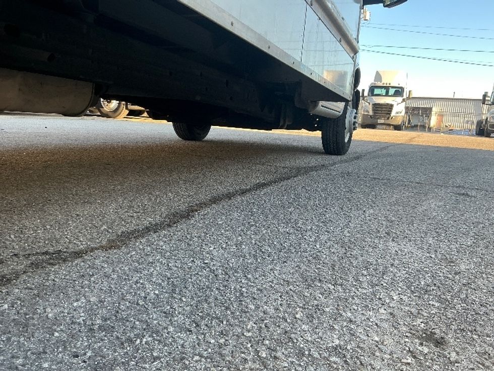 Light Duty Box Truck-Light and Medium Duty Trucks-GMC-2021-Savana G33903-Greer-SC-108,790\n\t\tmiles-$ 30,250 - Image 13