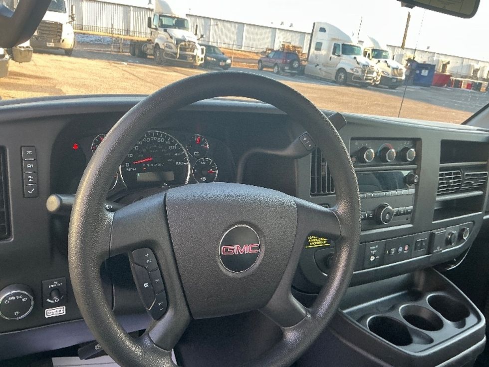 Light Duty Box Truck-Light and Medium Duty Trucks-GMC-2021-Savana G33903-Greer-SC-108,790\n\t\tmiles-$ 30,250 - Image 17