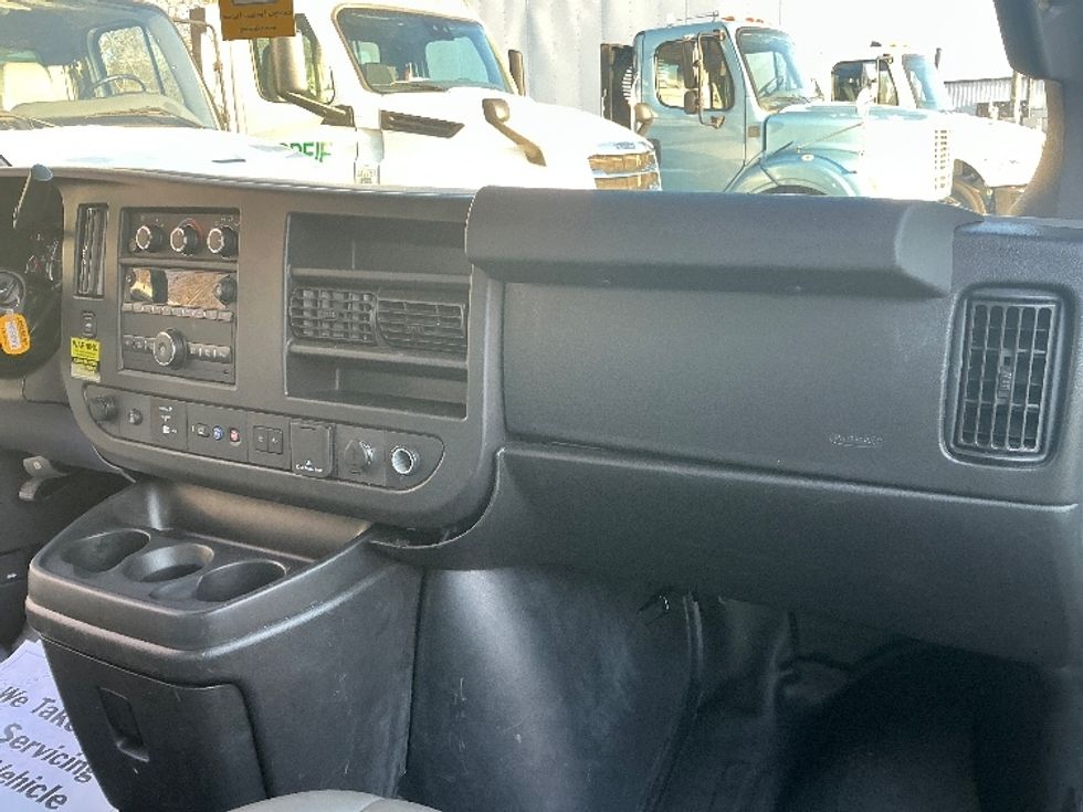 Light Duty Box Truck-Light and Medium Duty Trucks-GMC-2021-Savana G33903-Greer-SC-108,790\n\t\tmiles-$ 30,250 - Image 20