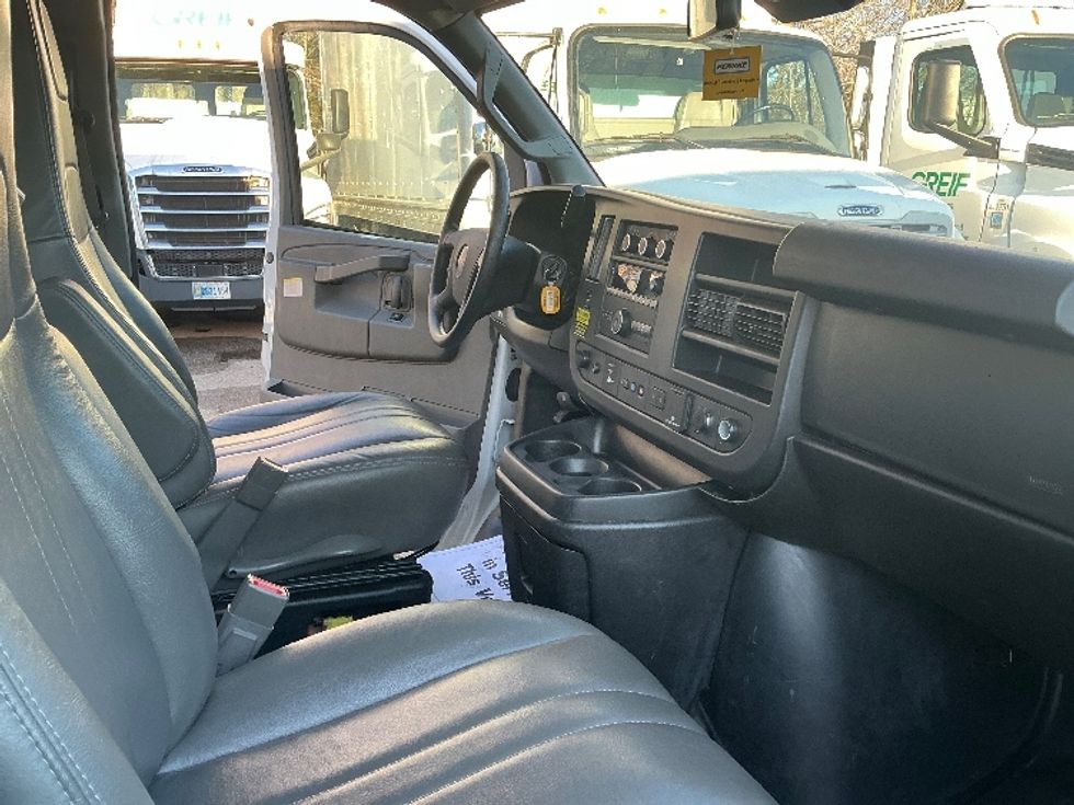 Light Duty Box Truck-Light and Medium Duty Trucks-GMC-2021-Savana G33903-Greer-SC-108,790\n\t\tmiles-$ 30,250 - Image 21