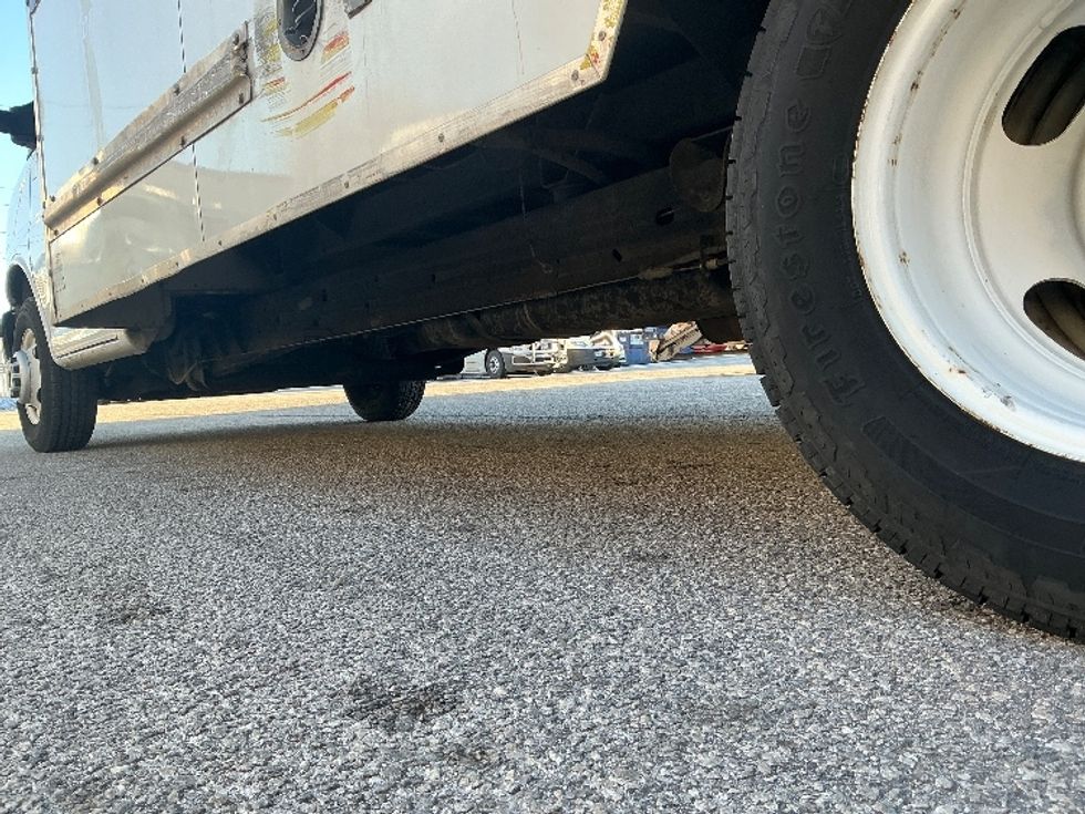 Light Duty Box Truck-Light and Medium Duty Trucks-GMC-2021-Savana G33903-Greer-SC-108,790\n\t\tmiles-$ 30,250 - Image 5