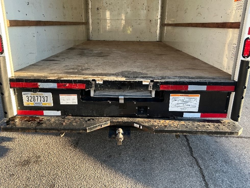 Light Duty Box Truck-Light and Medium Duty Trucks-GMC-2021-Savana G33903-Greer-SC-108,790\n\t\tmiles-$ 30,250 - Image 9