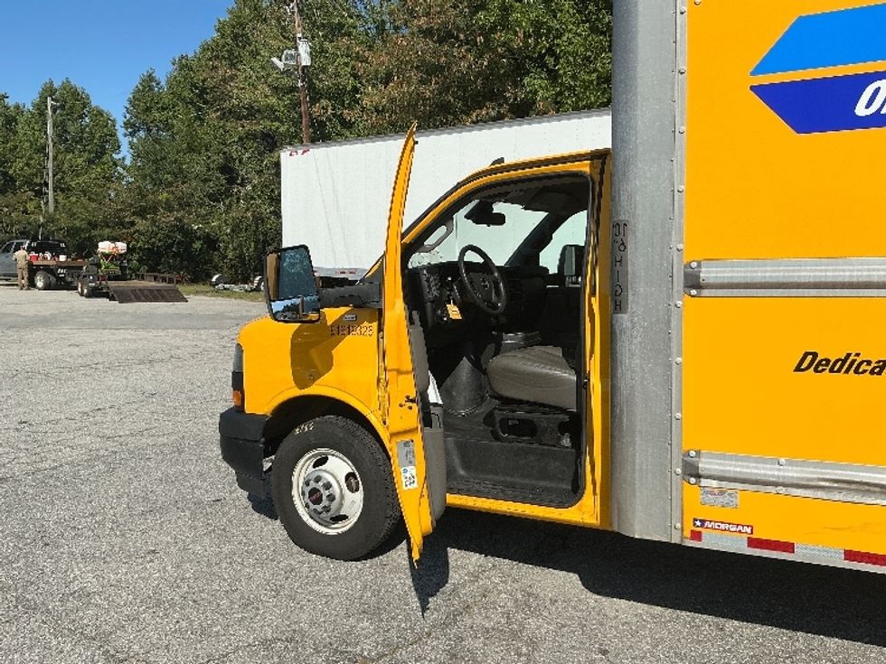 Light Duty Box Truck-Light and Medium Duty Trucks-GMC-2021-Savana G33903-Greer-SC-124,733\n\t\tmiles-$ 21,750 - Image 16