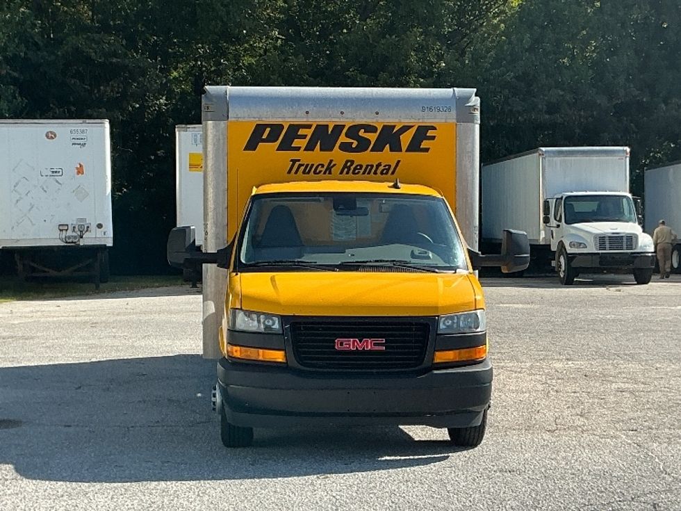 Light Duty Box Truck-Light and Medium Duty Trucks-GMC-2021-Savana G33903-Greer-SC-124,733\n\t\tmiles-$ 21,750 - Image 2