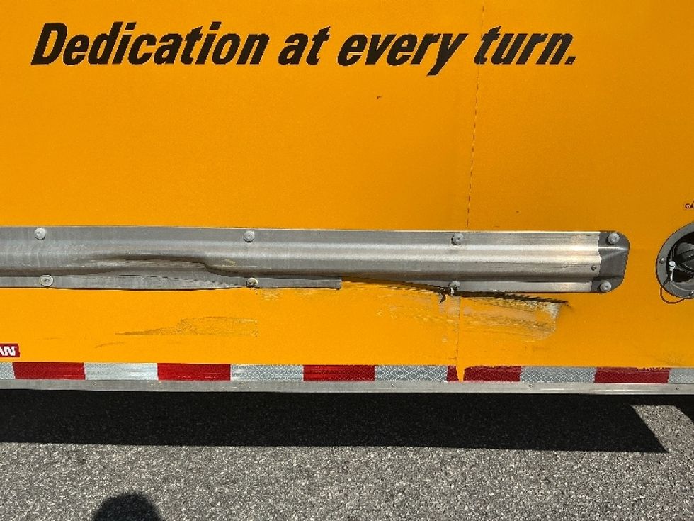 Light Duty Box Truck-Light and Medium Duty Trucks-GMC-2021-Savana G33903-Greer-SC-124,733\n\t\tmiles-$ 21,750 - Image 25