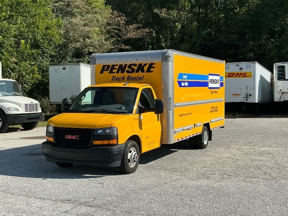 Light Duty Box Truck-Light and Medium Duty Trucks-GMC-2021-Savana G33903-Greer-SC-124,733\n\t\tmiles-$ 21,750 - Image 3