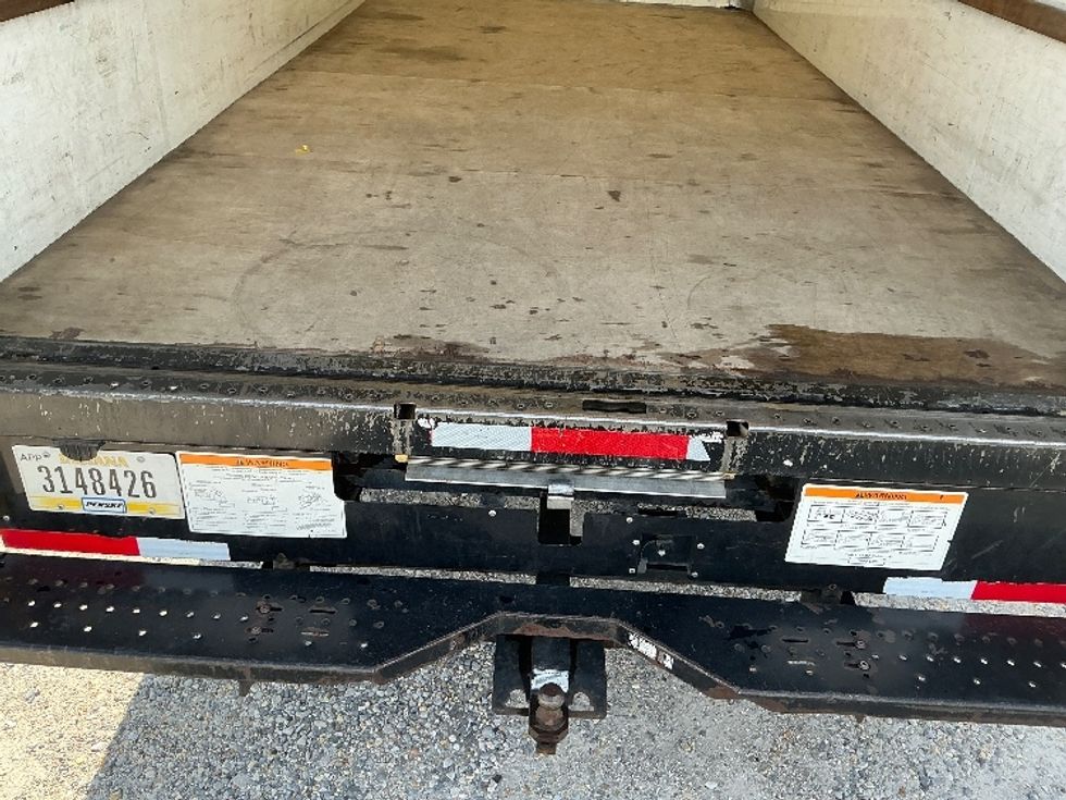 Light Duty Box Truck-Light and Medium Duty Trucks-GMC-2021-Savana G33903-Gulfport-MS-101,619\n\t\tmiles-$ 26,250 - Image 10