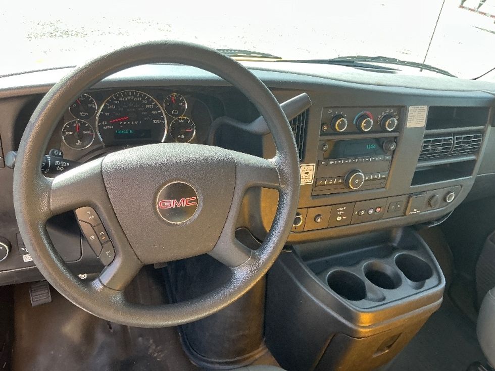 Light Duty Box Truck-Light and Medium Duty Trucks-GMC-2021-Savana G33903-Gulfport-MS-101,619\n\t\tmiles-$ 26,250 - Image 18