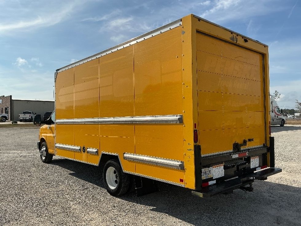 Light Duty Box Truck-Light and Medium Duty Trucks-GMC-2021-Savana G33903-Gulfport-MS-101,619\n\t\tmiles-$ 26,250 - Image 6
