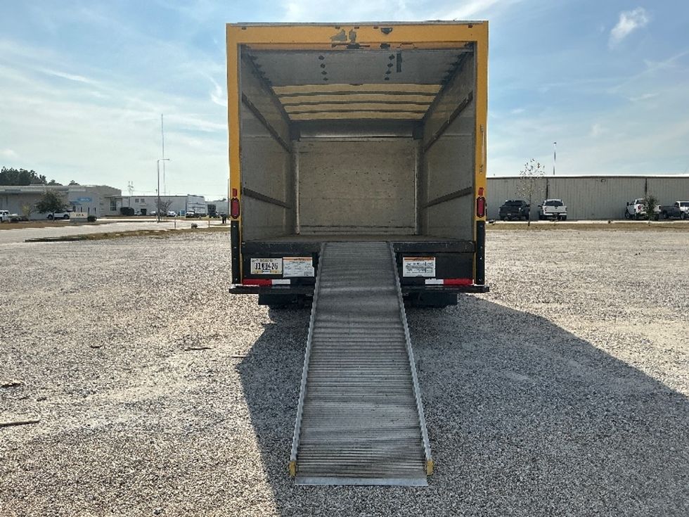 Light Duty Box Truck-Light and Medium Duty Trucks-GMC-2021-Savana G33903-Gulfport-MS-101,619\n\t\tmiles-$ 26,250 - Image 9