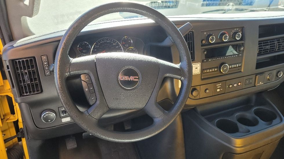 Light Duty Box Truck-Light and Medium Duty Trucks-GMC-2021-Savana G33903-Hagerstown-MD-78,050\n\t\tmiles-$ 26,750 - Image 17