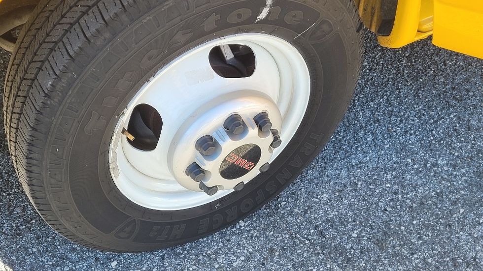 Light Duty Box Truck-Light and Medium Duty Trucks-GMC-2021-Savana G33903-Hagerstown-MD-78,050\n\t\tmiles-$ 26,750 - Image 26