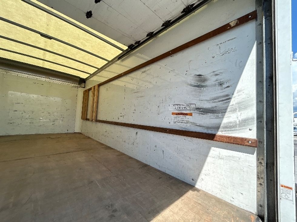 Light Duty Box Truck-Light and Medium Duty Trucks-GMC-2021-Savana G33903-Hammond-LA-160,861\n\t\tmiles-$ 21,000 - Image 10