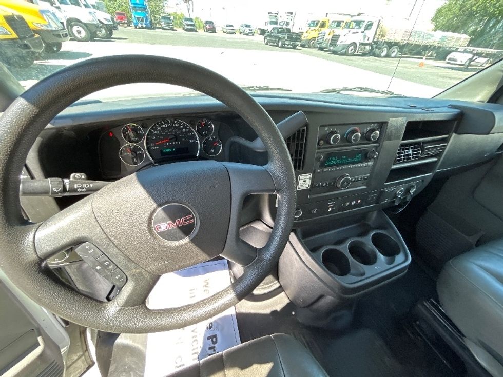 Light Duty Box Truck-Light and Medium Duty Trucks-GMC-2021-Savana G33903-Hammond-LA-160,861\n\t\tmiles-$ 21,000 - Image 16
