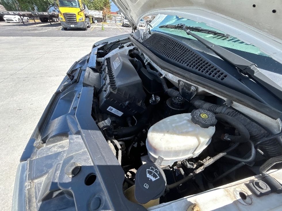 Light Duty Box Truck-Light and Medium Duty Trucks-GMC-2021-Savana G33903-Hammond-LA-160,861\n\t\tmiles-$ 21,000 - Image 22