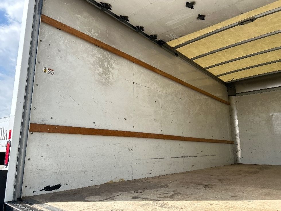 Light Duty Box Truck-Light and Medium Duty Trucks-GMC-2021-Savana G33903-Hammond-LA-69,389\n\t\tmiles-$ 32,750 - Image 10