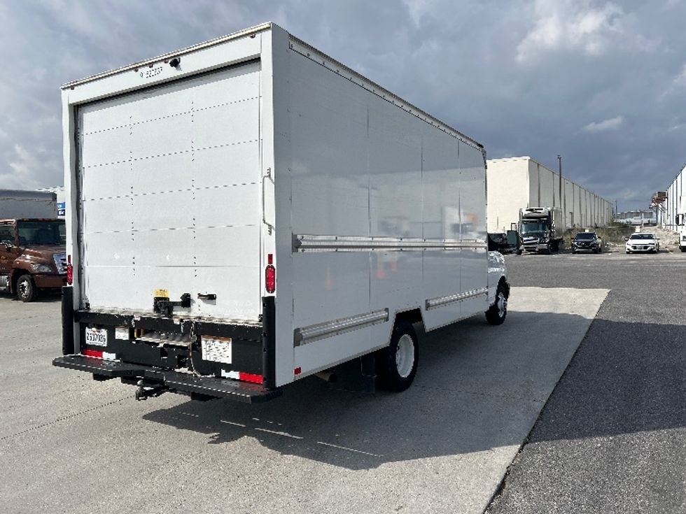 Light Duty Box Truck-Light and Medium Duty Trucks-GMC-2021-Savana G33903-Hammond-LA-69,389\n\t\tmiles-$ 32,750 - Image 12
