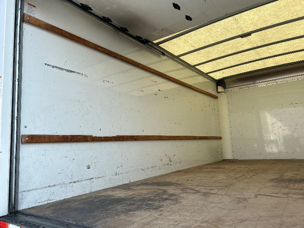 Light Duty Box Truck-Light and Medium Duty Trucks-GMC-2021-Savana G33903-Hammond-LA-78,712\n\t\tmiles-$ 31,750 - Image 10