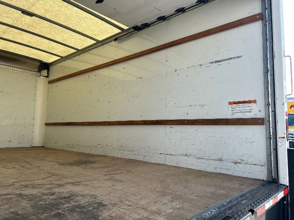 Light Duty Box Truck-Light and Medium Duty Trucks-GMC-2021-Savana G33903-Hammond-LA-78,712\n\t\tmiles-$ 31,750 - Image 11