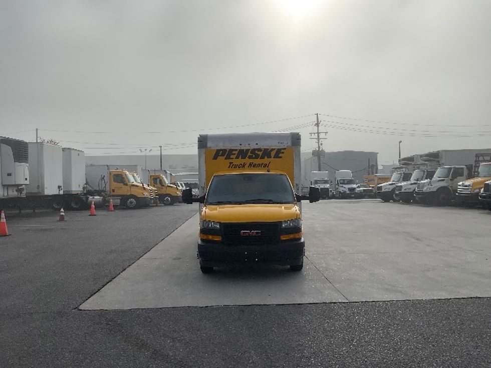 Light Duty Box Truck-Light and Medium Duty Trucks-GMC-2021-Savana G33903-Harahan-LA-100,308\n\t\tmiles-$ 26,500 - Image 2