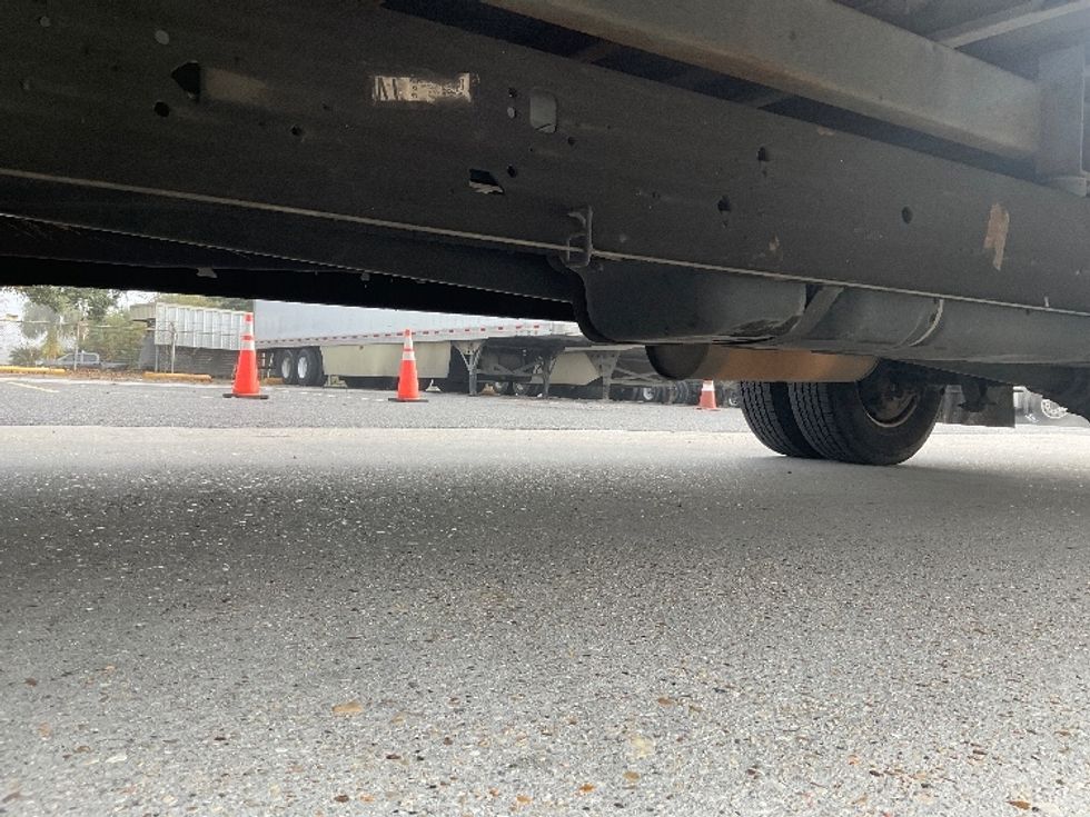 Light Duty Box Truck-Light and Medium Duty Trucks-GMC-2021-Savana G33903-Harahan-LA-100,308\n\t\tmiles-$ 26,500 - Image 5