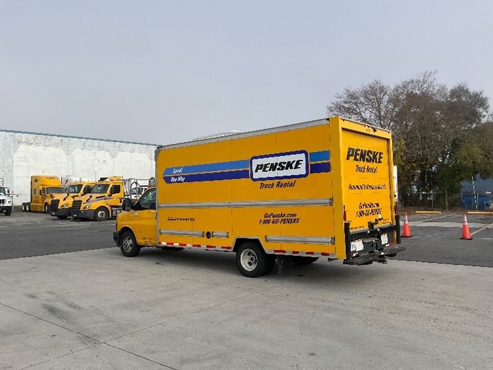 Light Duty Box Truck-Light and Medium Duty Trucks-GMC-2021-Savana G33903-Harahan-LA-100,308\n\t\tmiles-$ 26,500 - Image 6