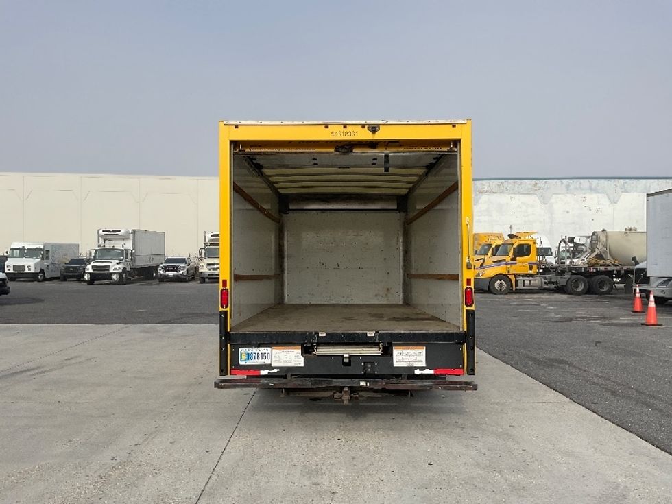 Light Duty Box Truck-Light and Medium Duty Trucks-GMC-2021-Savana G33903-Harahan-LA-100,308\n\t\tmiles-$ 26,500 - Image 9