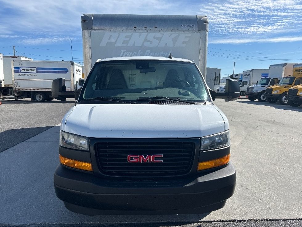 Light Duty Box Truck-Light and Medium Duty Trucks-GMC-2021-Savana G33903-Harahan-LA-105,563\n\t\tmiles-$ 28,750 - Image 2