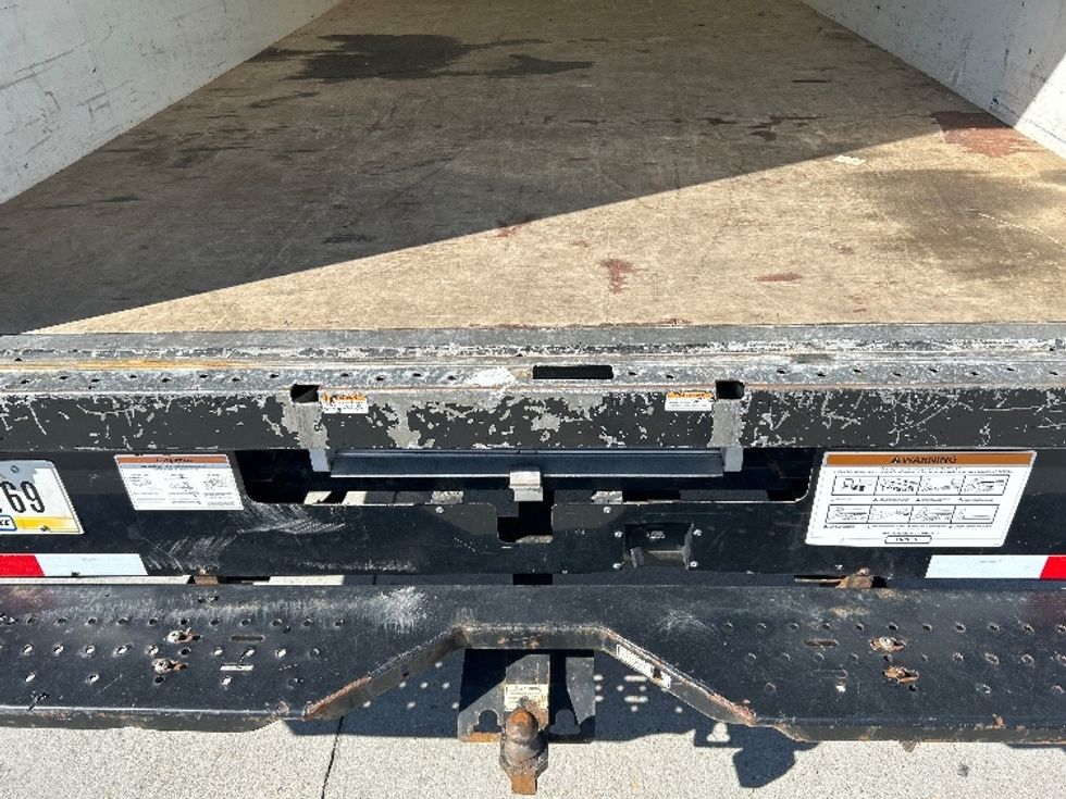 Light Duty Box Truck-Light and Medium Duty Trucks-GMC-2021-Savana G33903-Harahan-LA-105,563\n\t\tmiles-$ 28,750 - Image 8