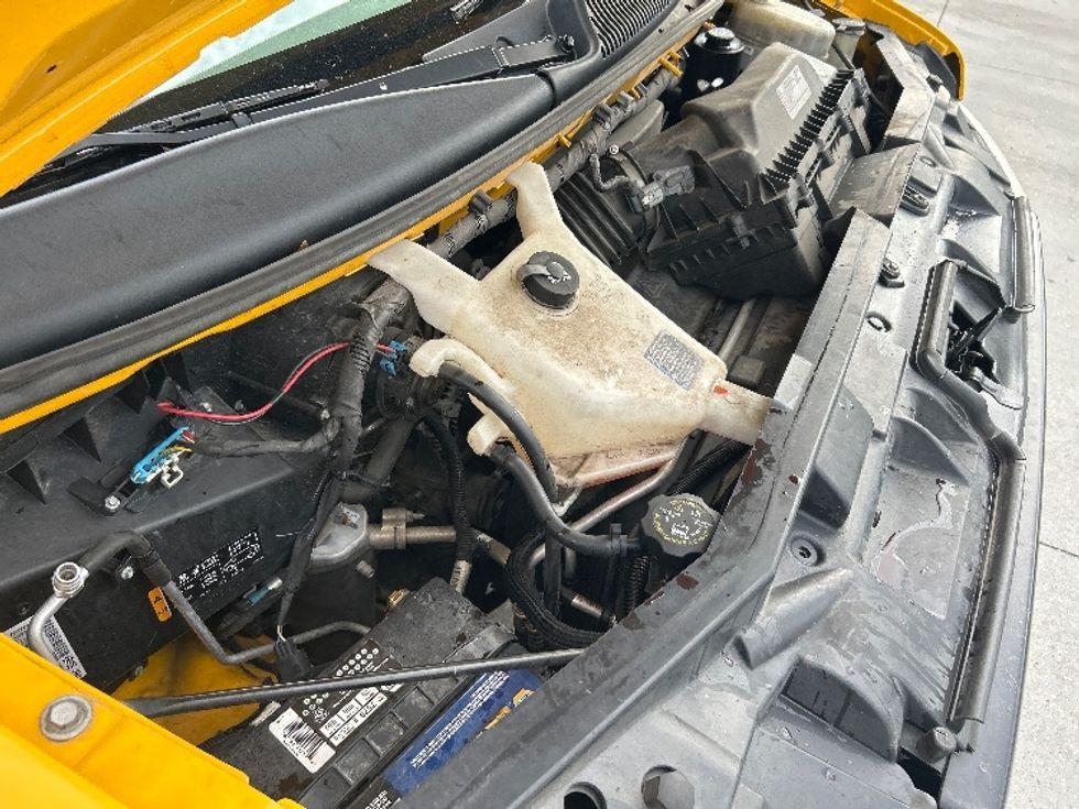 Light Duty Box Truck-Light and Medium Duty Trucks-GMC-2021-Savana G33903-Harahan-LA-111,537\n\t\tmiles-$ 25,250 - Image 20