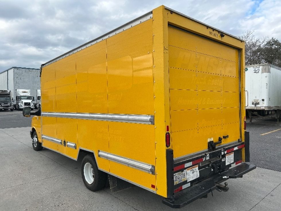 Light Duty Box Truck-Light and Medium Duty Trucks-GMC-2021-Savana G33903-Harahan-LA-111,537\n\t\tmiles-$ 25,250 - Image 5