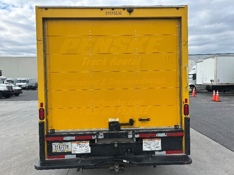 Light Duty Box Truck-Light and Medium Duty Trucks-GMC-2021-Savana G33903-Harahan-LA-111,537\n\t\tmiles-$ 25,250 - Image 6