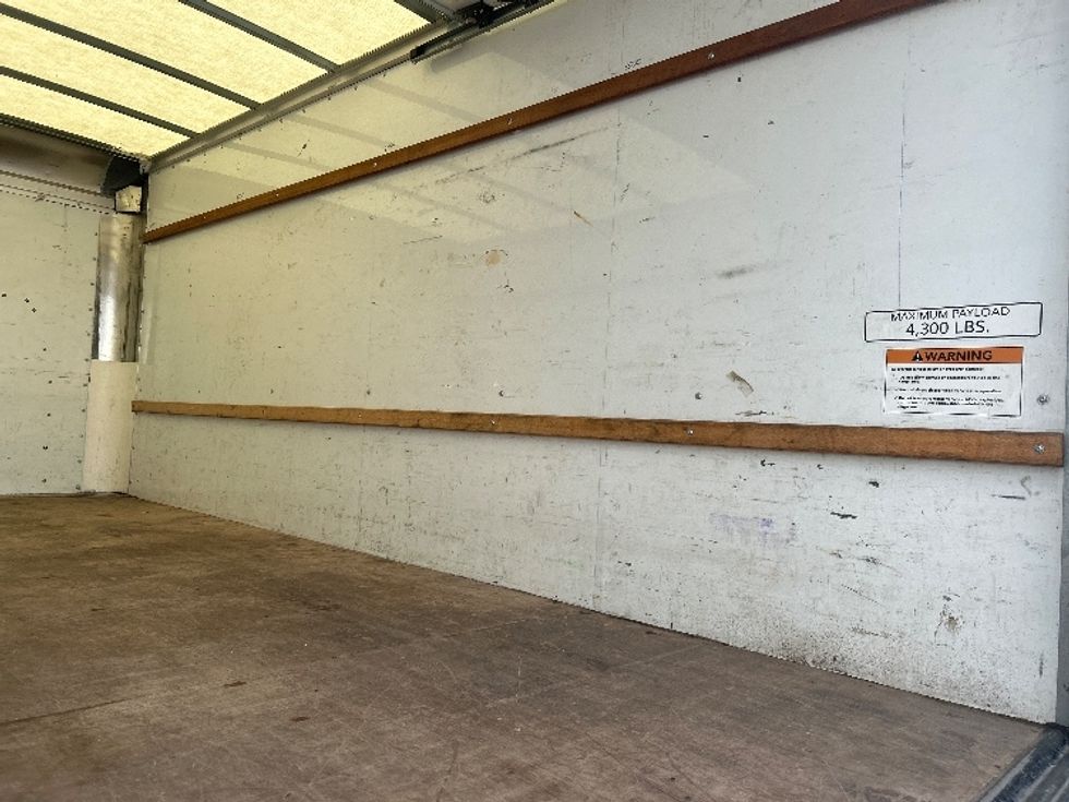 Light Duty Box Truck-Light and Medium Duty Trucks-GMC-2021-Savana G33903-Harahan-LA-129,891\n\t\tmiles-$ 25,750 - Image 11