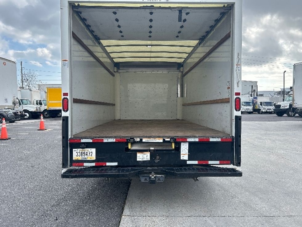 Light Duty Box Truck-Light and Medium Duty Trucks-GMC-2021-Savana G33903-Harahan-LA-129,891\n\t\tmiles-$ 25,750 - Image 8