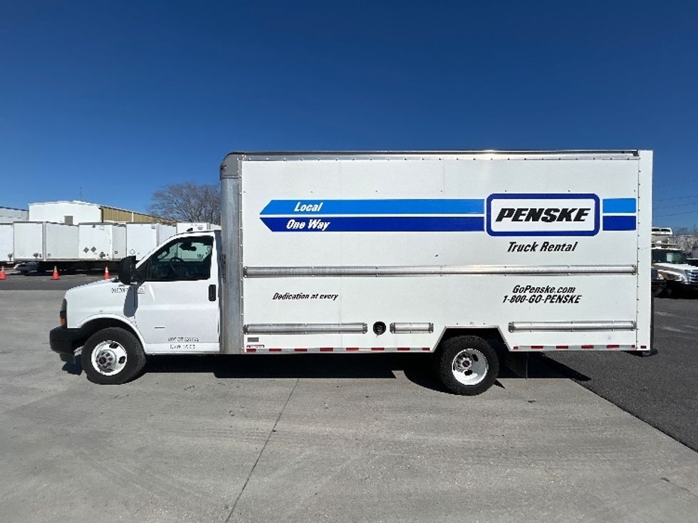 Light Duty Box Truck-Light and Medium Duty Trucks-GMC-2021-Savana G33903-Harahan-LA-62,245\n\t\tmiles-$ 33,750 - Image 4