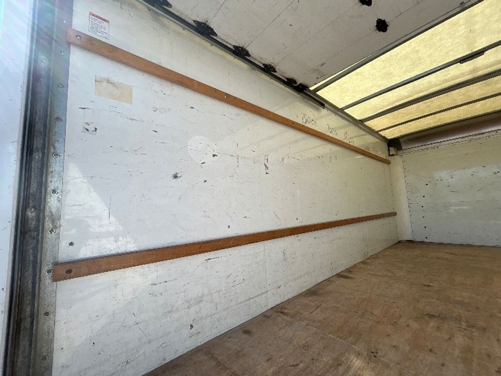 Light Duty Box Truck-Light and Medium Duty Trucks-GMC-2021-Savana G33903-Harahan-LA-62,245\n\t\tmiles-$ 33,750 - Image 9