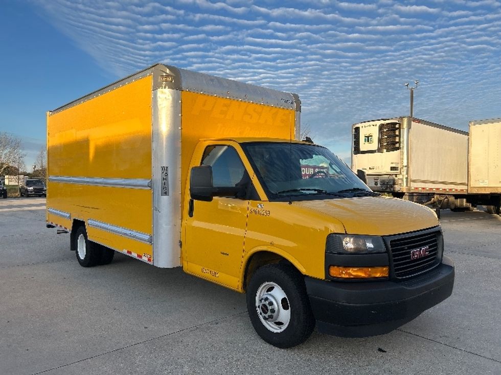 Light Duty Box Truck-Light and Medium Duty Trucks-GMC-2021-Savana G33903-Harahan-LA-84,528\n\t\tmiles-$ 28,500 - Image 1
