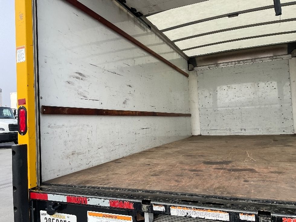 Light Duty Box Truck-Light and Medium Duty Trucks-GMC-2021-Savana G33903-Harahan-LA-86,317\n\t\tmiles-$ 28,000 - Image 11