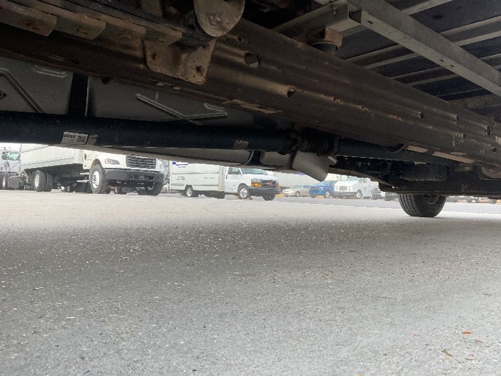 Light Duty Box Truck-Light and Medium Duty Trucks-GMC-2021-Savana G33903-Harahan-LA-86,317\n\t\tmiles-$ 28,000 - Image 14