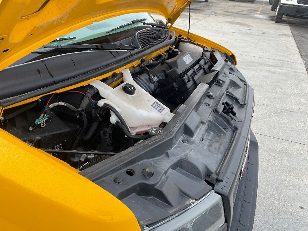 Light Duty Box Truck-Light and Medium Duty Trucks-GMC-2021-Savana G33903-Harahan-LA-86,317\n\t\tmiles-$ 28,000 - Image 23