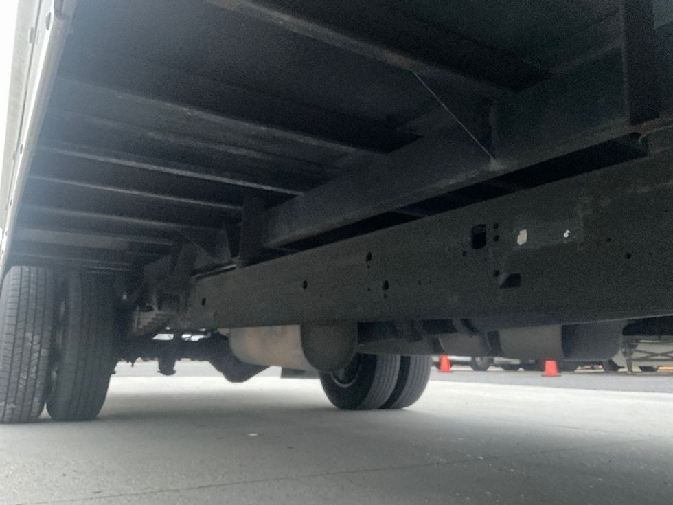 Light Duty Box Truck-Light and Medium Duty Trucks-GMC-2021-Savana G33903-Harahan-LA-93,912\n\t\tmiles-$ 30,000 - Image 13