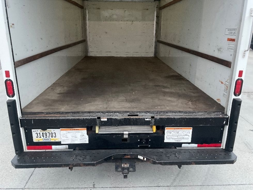 Light Duty Box Truck-Light and Medium Duty Trucks-GMC-2021-Savana G33903-Harahan-LA-93,912\n\t\tmiles-$ 30,000 - Image 9
