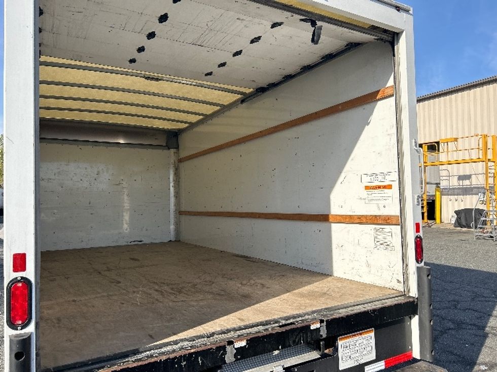 Light Duty Box Truck-Light and Medium Duty Trucks-GMC-2021-Savana G33903-Harrisburg-PA-111,265\n\t\tmiles-$ 27,250 - Image 12