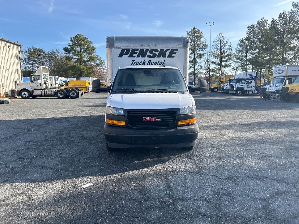 Light Duty Box Truck-Light and Medium Duty Trucks-GMC-2021-Savana G33903-Harrisburg-PA-111,265\n\t\tmiles-$ 27,250 - Image 2
